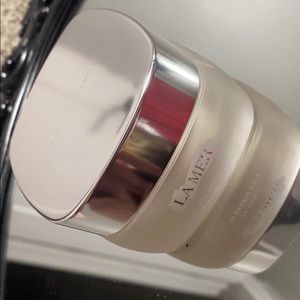 La Mer setting powder